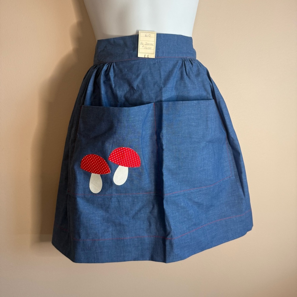 CARMEN LEE Apron with Red Mushroom 🍄 And Two Pockets
